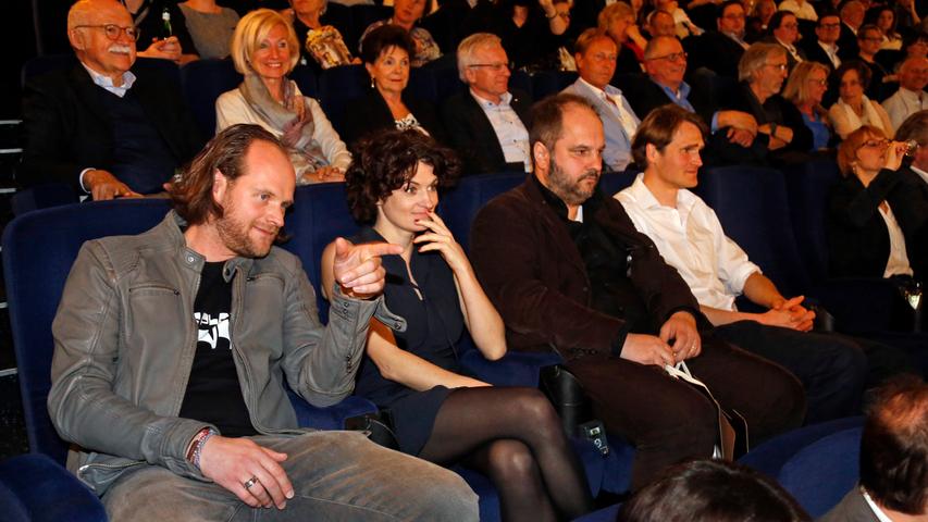 Bei der Franken-"Tatort"-Premiere 2015 versammlte sich im Kinosaal um das Ermittlerteam Andreas Schadt, Eli Wasserscheid, Matthias Egersdörfer und Fabian Hinrichs viel lokale Promienz.