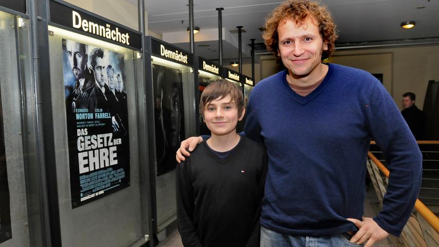 Zwei, die man einfach gern haben muss: Regisseur Marcus H. Rosenmüller und sein junger Hauptdarsteller Markus Krojer stellten 2009 gemeinsam ihren Film "Die Perlmutterfarbe" vor.