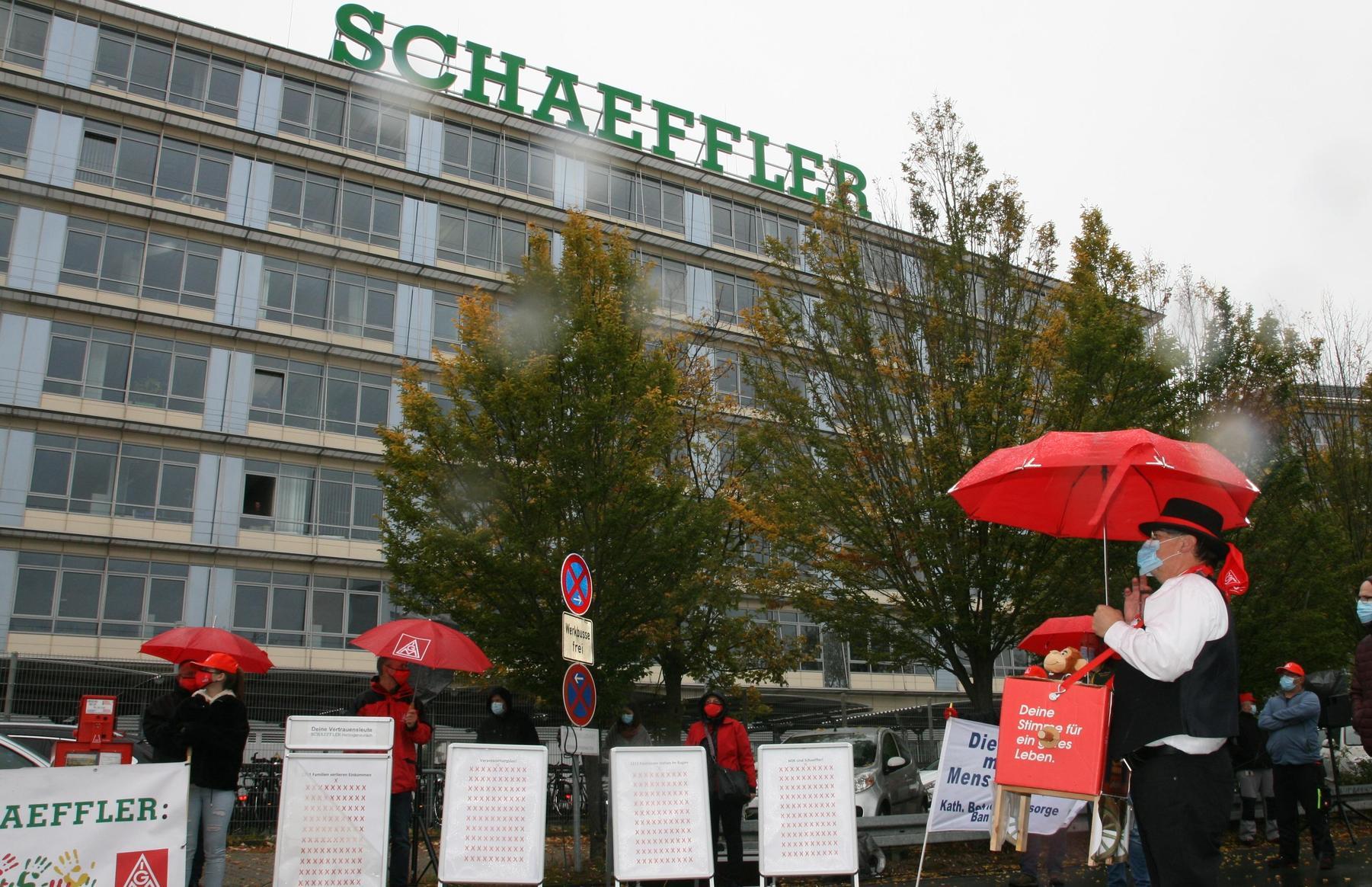 Schaeffler In Herzogenaurach Mitarbeiter Kampfen Weiter Gegen Stellenabbau Herzogenaurach Nordbayern De