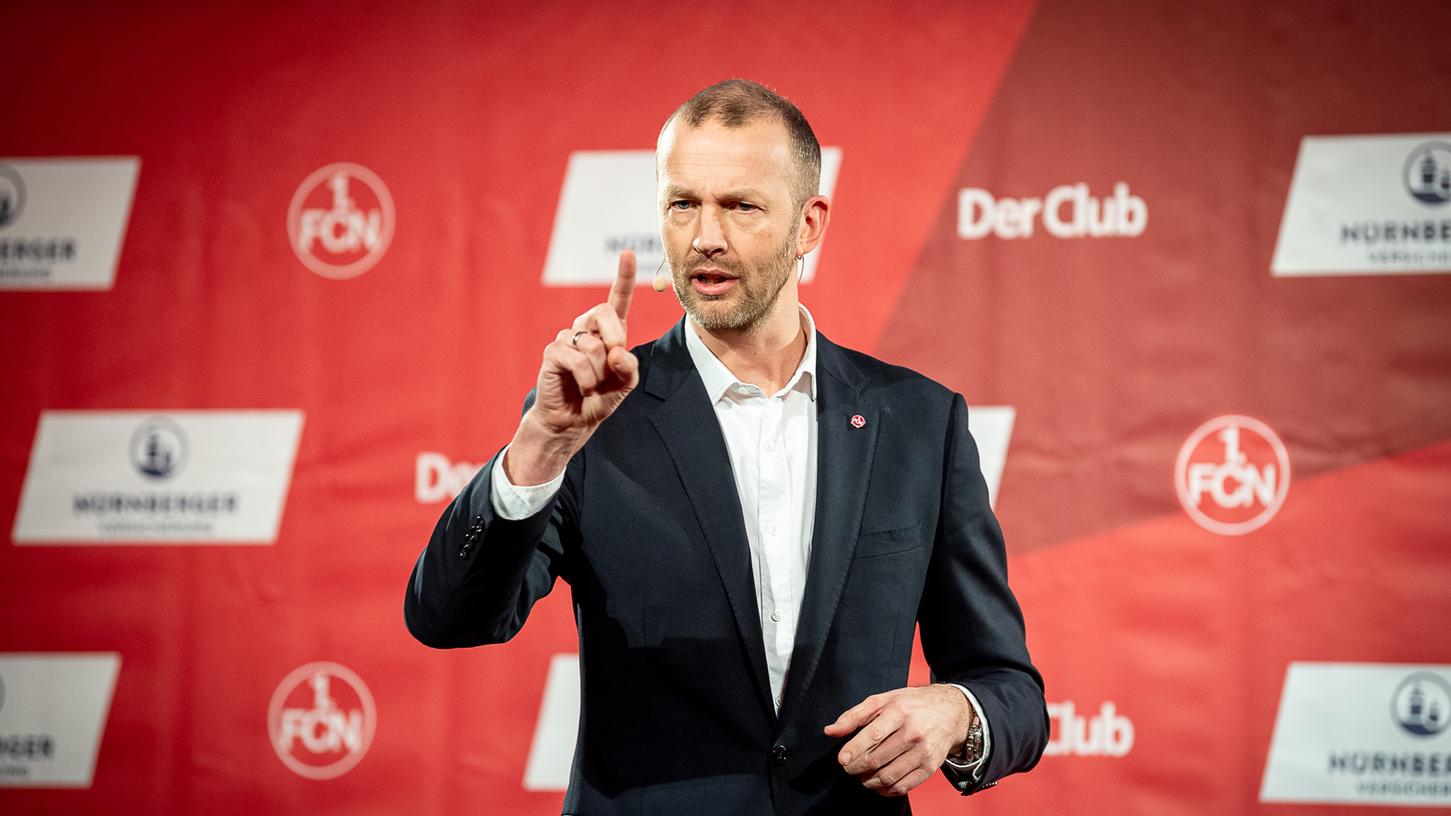 Bleibt dem 1. FC Nürnberg auch über den 30. September hinaus erhalten: der Kaufmännische Vorstand Niels Rossow. 