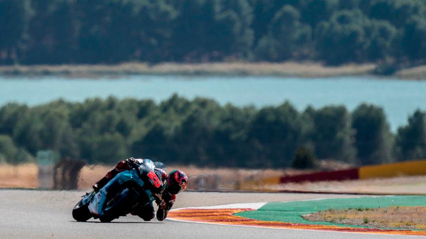Übung macht den Meister: Der französische Fahrer Fabio Quartararo übt auf einer Motorsport-Rennstrecke in Spanien. Der 21-Jährige saß im Alter von vier Jahren zum ersten Mal auf einem Motorrad.