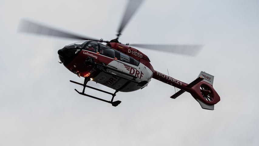 Hubschraubereinsatz nach Arbeitsunfällen in Mittelfranken: Zwei Männer schwer verletzt