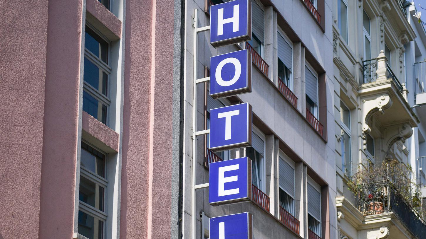 Vor allem Hotels und andere Beherbergungsbetriebe haben es schwer in Corona-Zeiten. Auch die wieder verschärften Regeln helfen nicht.