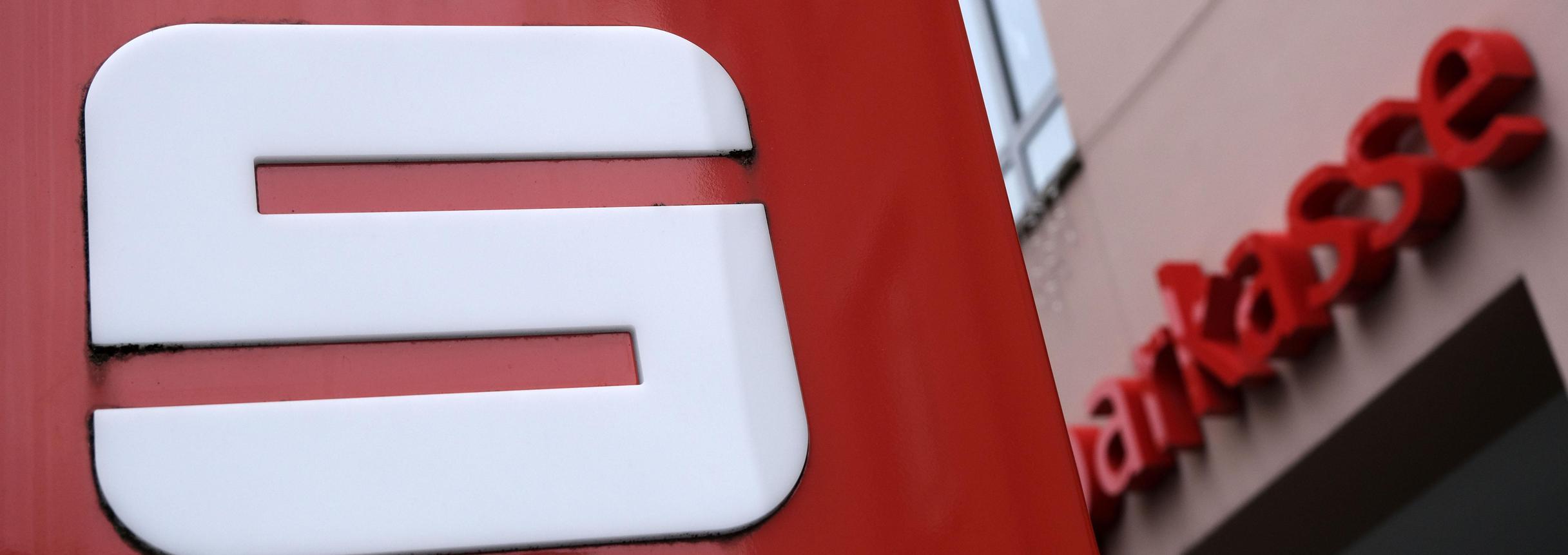 Sparkasse Neumarkt kündigt 4000 Sparverträge - Neumarkt ...