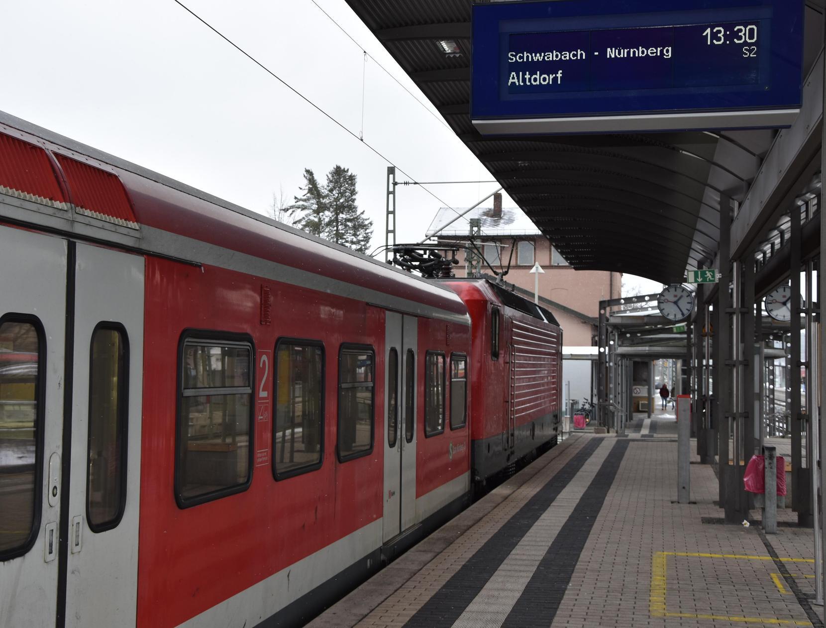 4C-RHV-S-BAHN_WEB_OBJ15934454_1.JPG