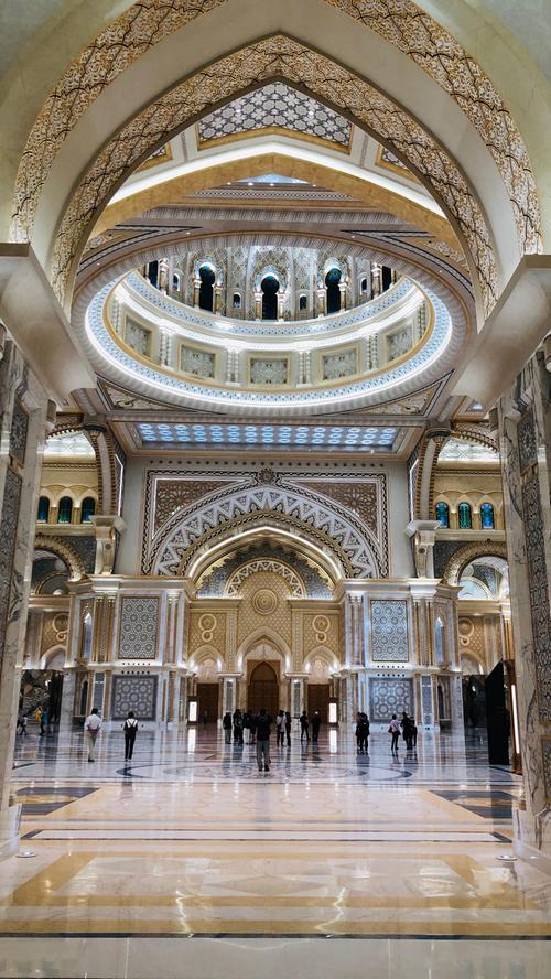 Die imposante Eingangshalle des Präsidenten Palast 