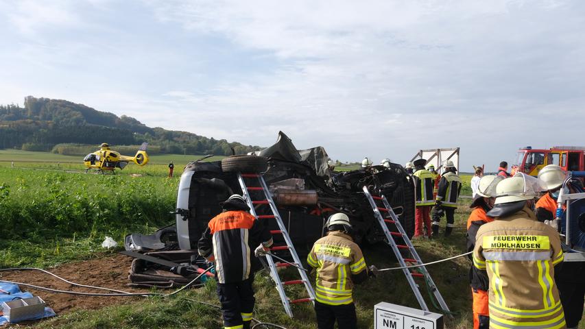Beifahrer stirbt: Tödlicher Unfall bei Mühlhausen