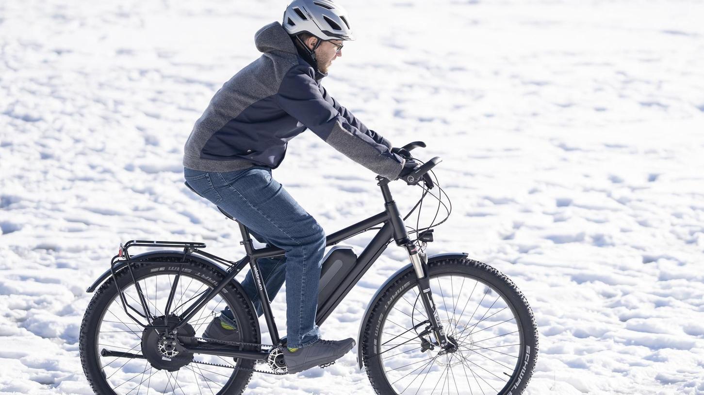 Auf dem E-Bike sicher durch den Winter