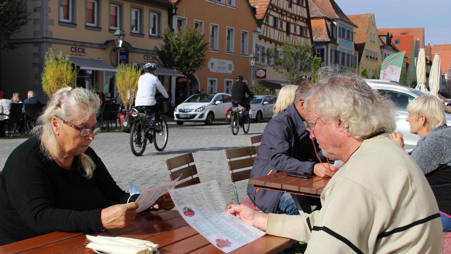 Gunzenhausen: Wirte dürfen Parkplätze länger nutzen