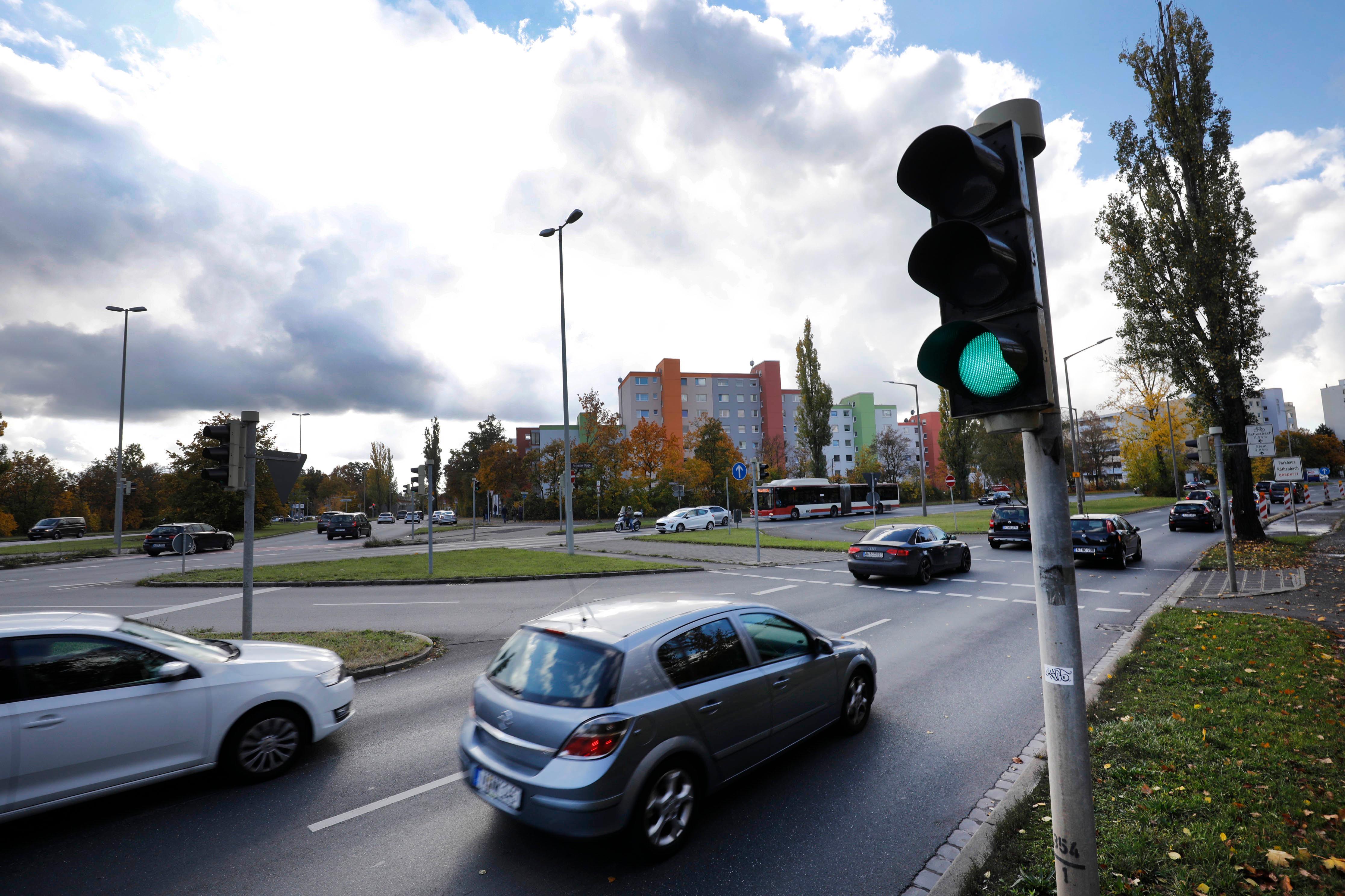 Mutwillig Zerstörte Ampeln Kosten Nürnberg Viel Geld - Nürnberg | Nordbayern