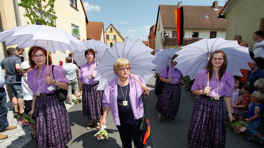 Festumzug und Spanferkel: So war die 1100-Jahr-Feier in Lonnerstadt