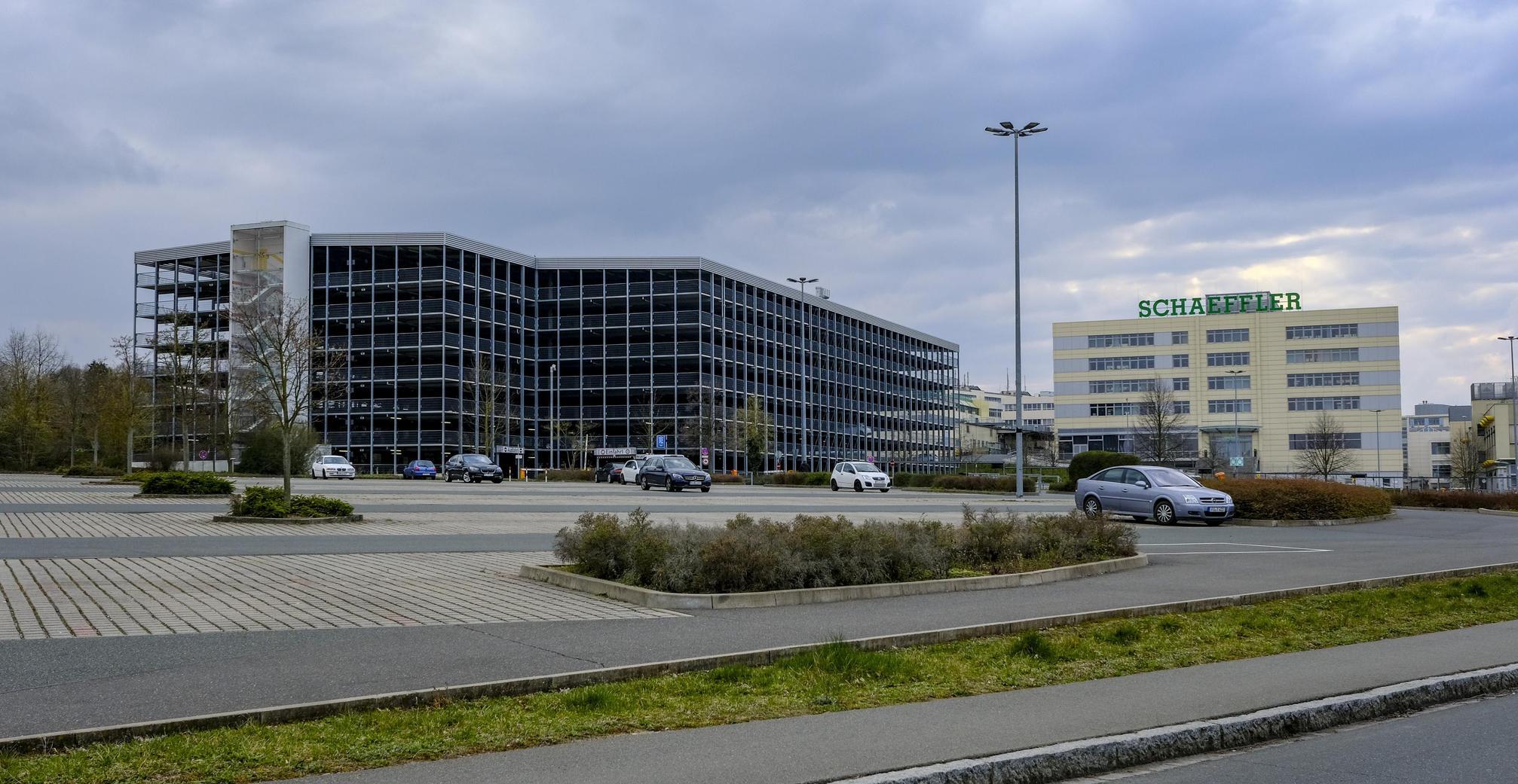 Corona Mobiles Arbeiten bei Adidas, Puma, Schaeffler Nordbayern