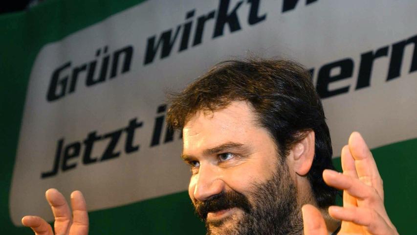 Sepp Daxenberger wurde 2002 beim Grünen-Parteitag in Bamberg mit 72 Prozent der Stimmen gegen seine drei Mitstreiter erstmals zum bayerischen Landesvorsitzenden gewählt.
