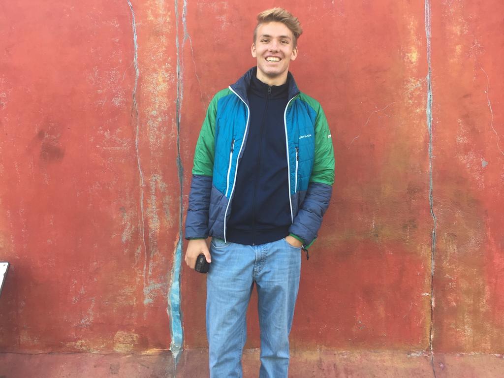 MOTIV: Semesterauftakt, Bastian Öttinger, er ist 19 Jahre alt und studiert ab November im 3. Semester Geographie und Physik auf Lehramt FOTO: Sophie Achenbach MOTIV: Semesterauftakt, Bastian Öttinger, er ist 19 Jahre alt und studiert ab November im 3. Semester Geographie und Physik auf Lehramt FOTO: Sophie Achenbach