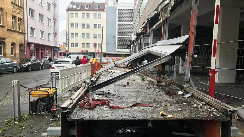 Kaufhof-Abriss in der Südstadt: Der markante Übergang ist weg