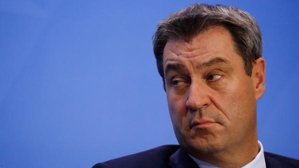 "Wir sind schockiert und entsetzt über den brutalen Anschlag in Wien. Unser tiefes Mitgefühl gilt den Opfern, Verletzten und ihren Angehörigen. Wir stehen fest an der Seite Österreichs."