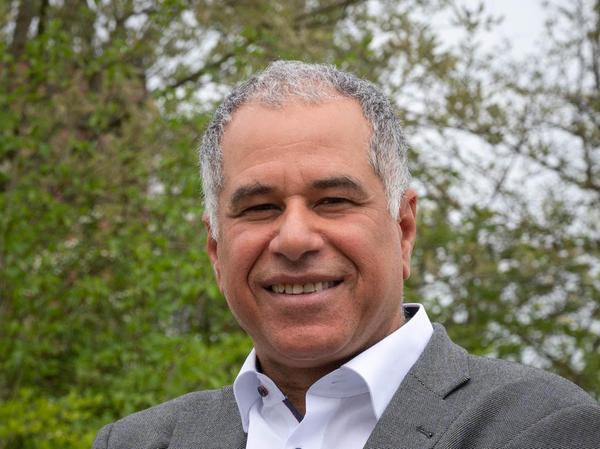 Zwischenbilanz: Chefarzt Dr. Zakaria Abo Mostafa erweitert Kreisklinik-Spektrum 