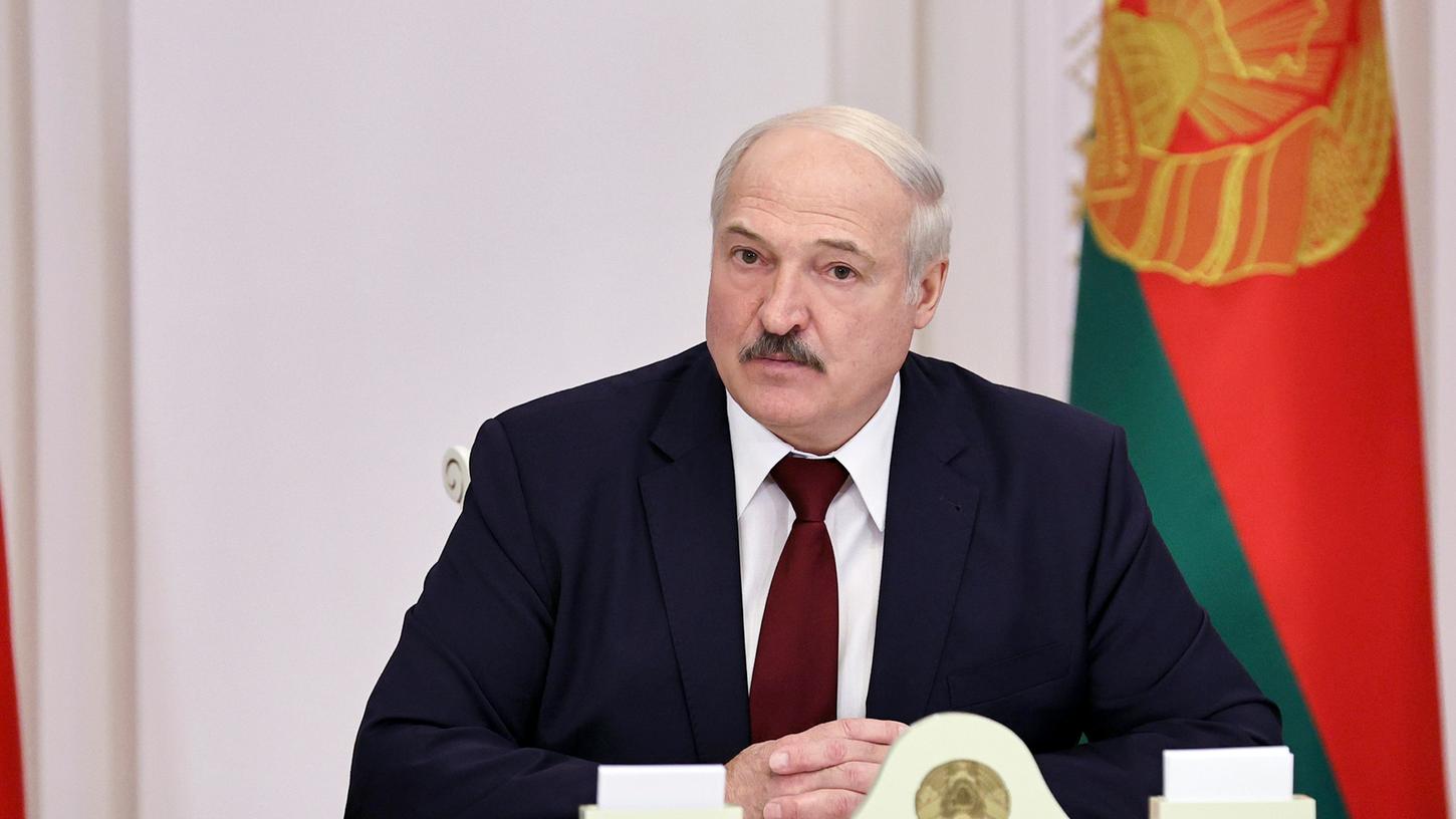 Der belarussische Machthaber Alexander Lukaschenko soll wegen der gewaltsamen Unterdrückung der Demokratiebewegung in seinem Land am Freitag mit EU-Sanktionen belegt werden.