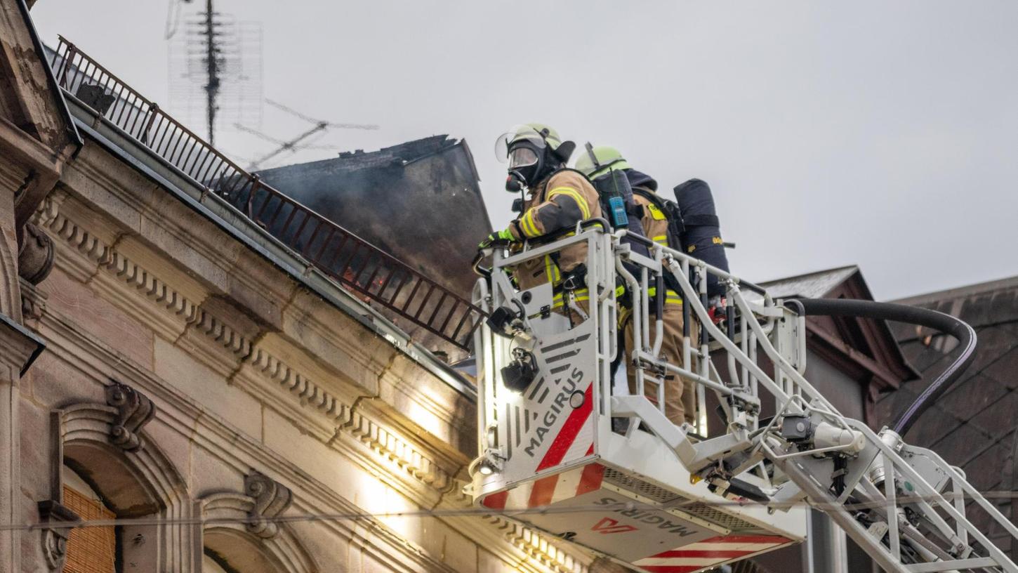 Nach Feuer in Fürther Südstadt: Polizei sucht Bewohner