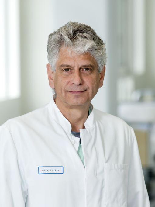 Professor Dr. Stefan John, Leiter des Funktionsbereichs Intensivmedizin am Nürnberger Klinikum.