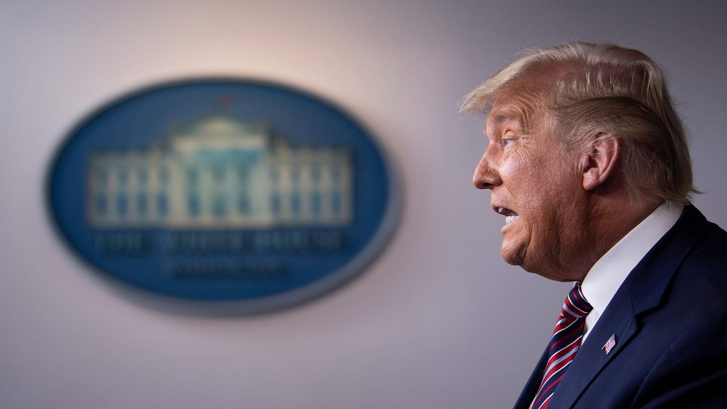 US-Präsident Donald Trump drohte während einer Pressekonferenz im Weißen Haus mit Klagen gegen das Wahlergebnis. 