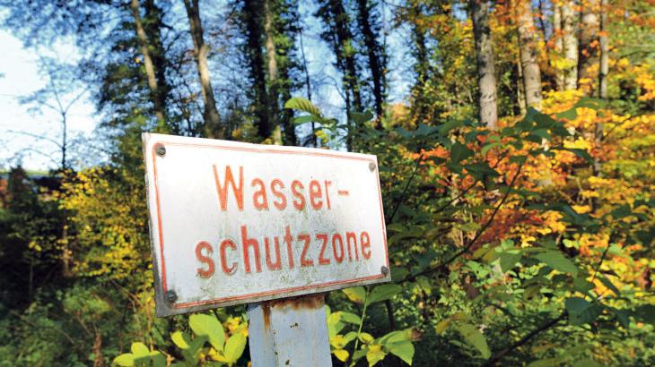 Mit der Ausweisung des Wasserschutzgebiets geht es nun, nach corona-bedingter Pause, wieder weiter.
Mit der Ausweisung des Wasserschutzgebiets geht es nun, nach corona-bedingter Pause, wieder weiter.