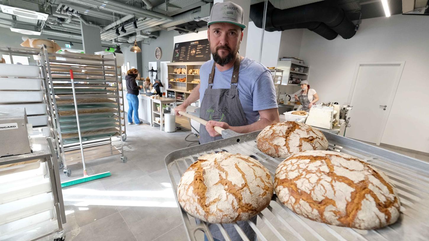 Im Nürnbäcker gibt es Brot in allen Varianten und Formen. Inhaber Kurt Heinlein war wichtig, das Konzept möglichst transparent umzusetzen. 