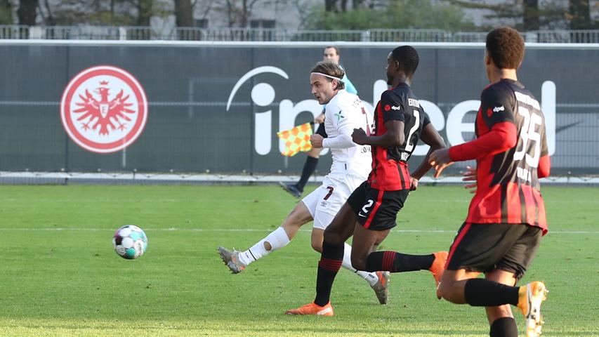 Der Club kann's noch! 2:0 - der FCN überflügelt Frankfurt