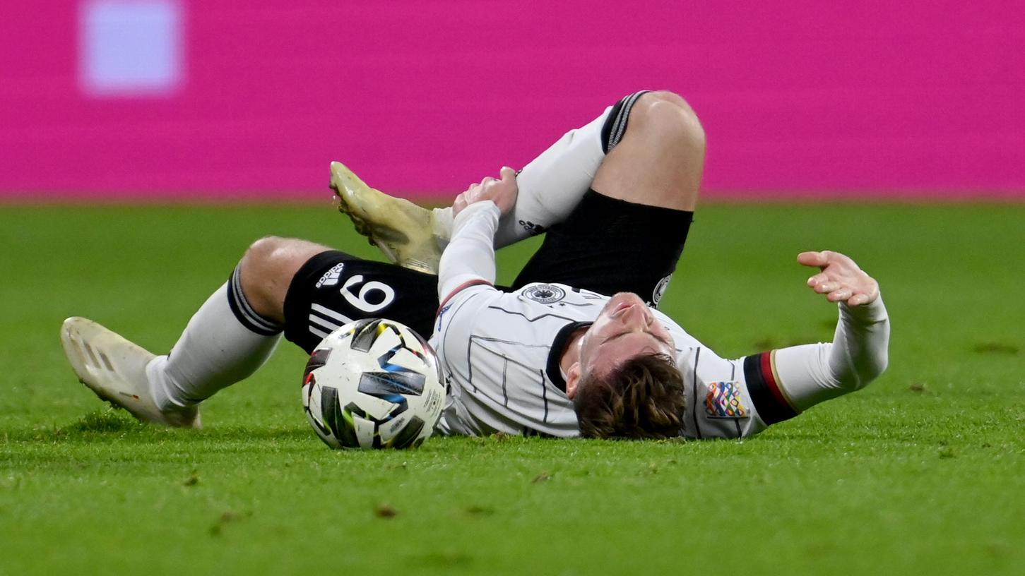 So richtig auf die Beine kommt die deutsche Nationalmannschaft im öffentlichen Interesse derzeit nicht. So richtig auf die Beine kommt die deutsche Nationalmannschaft im öffentlichen Interesse derzeit nicht.