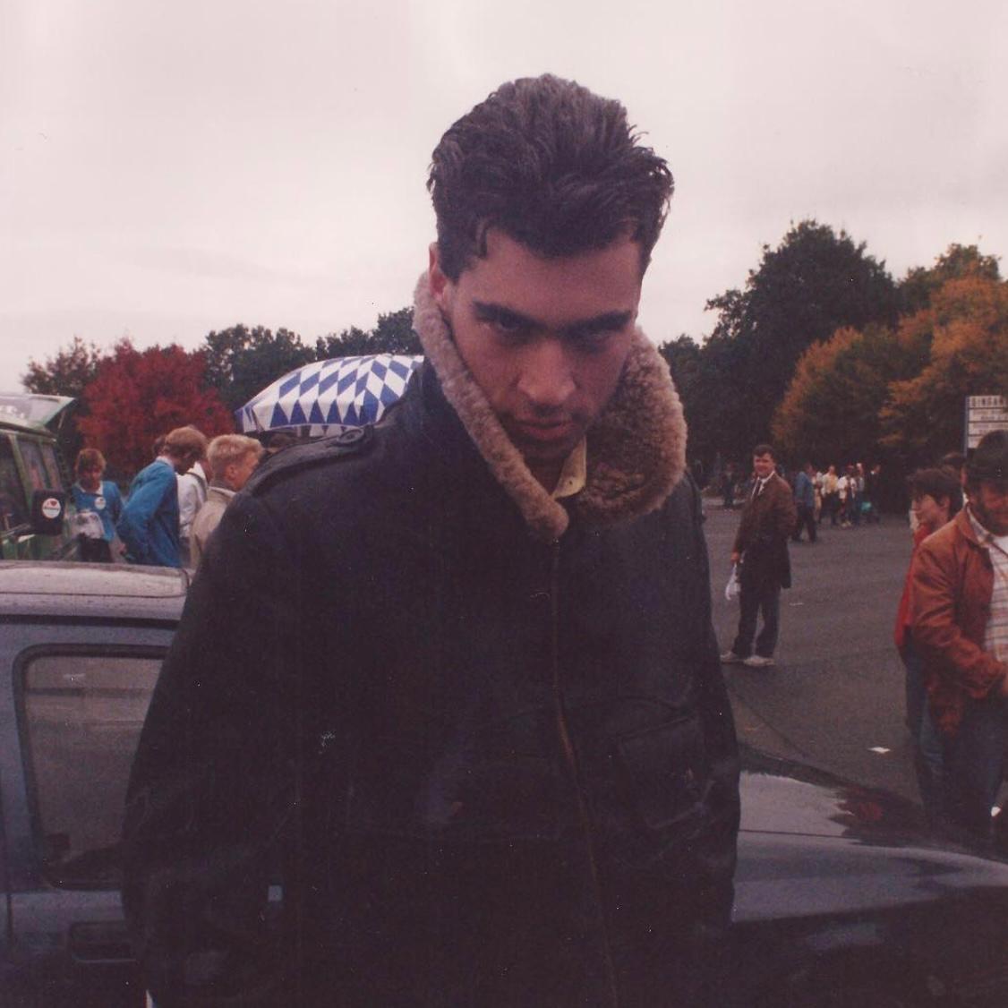 Im Oktober 2016 erinnert sich Söder: "Das waren noch Zeiten… #söder #jung #lederjacke #rock #rockandroll"