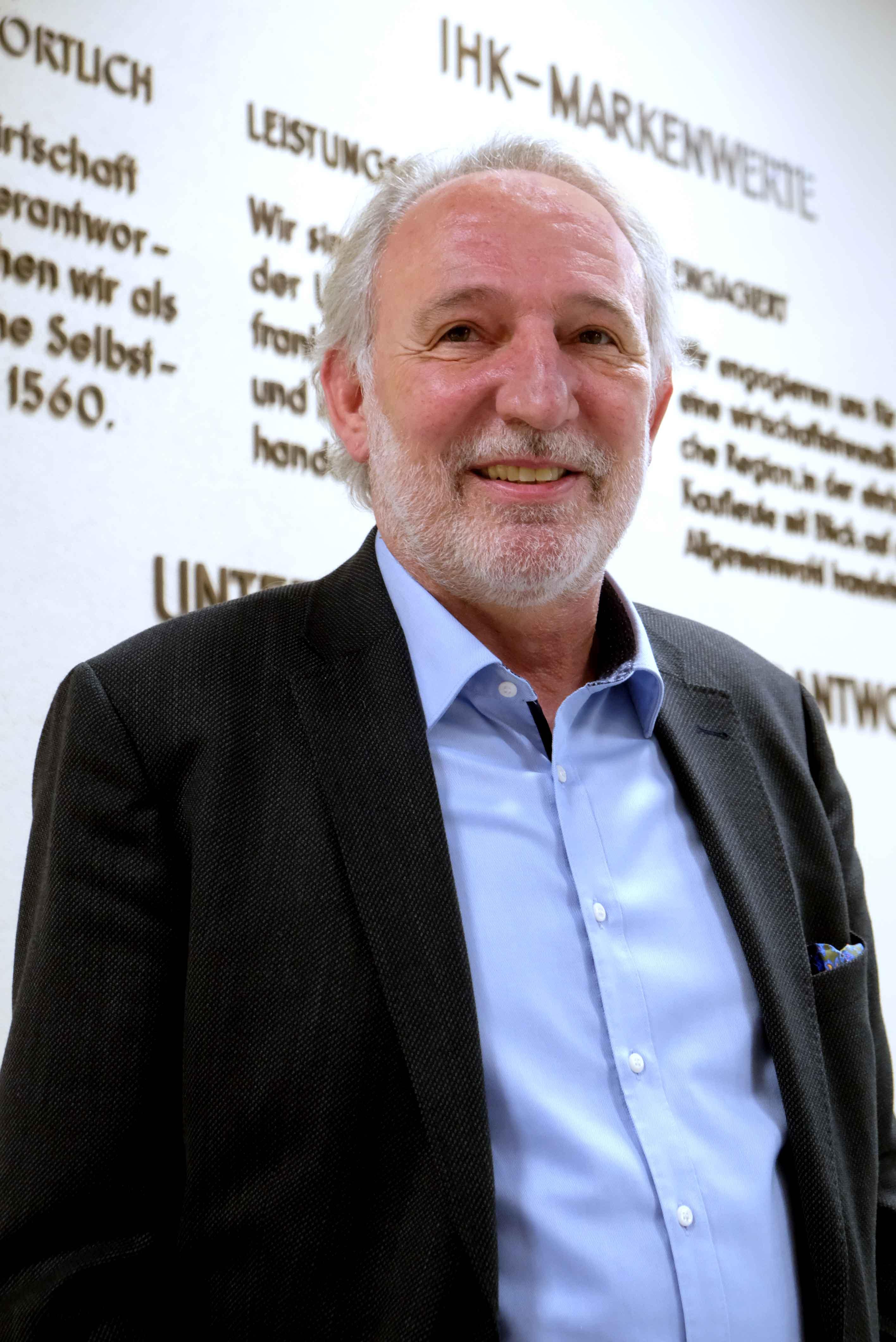 IHK-Außenwirtschaftsexperten Armin Siegert