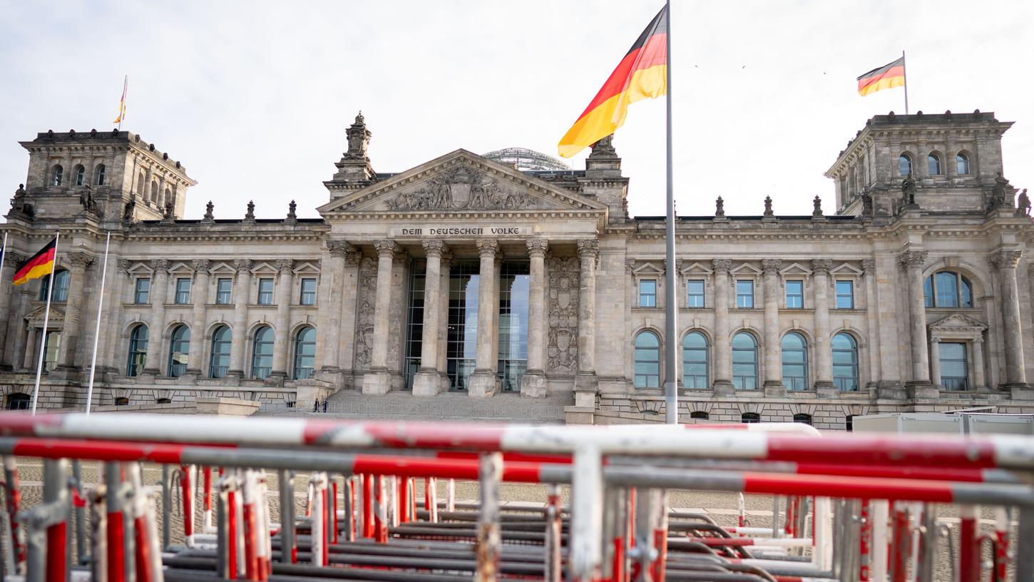 Vor dem Reichstag werden viele Demonstranten erwartet. 