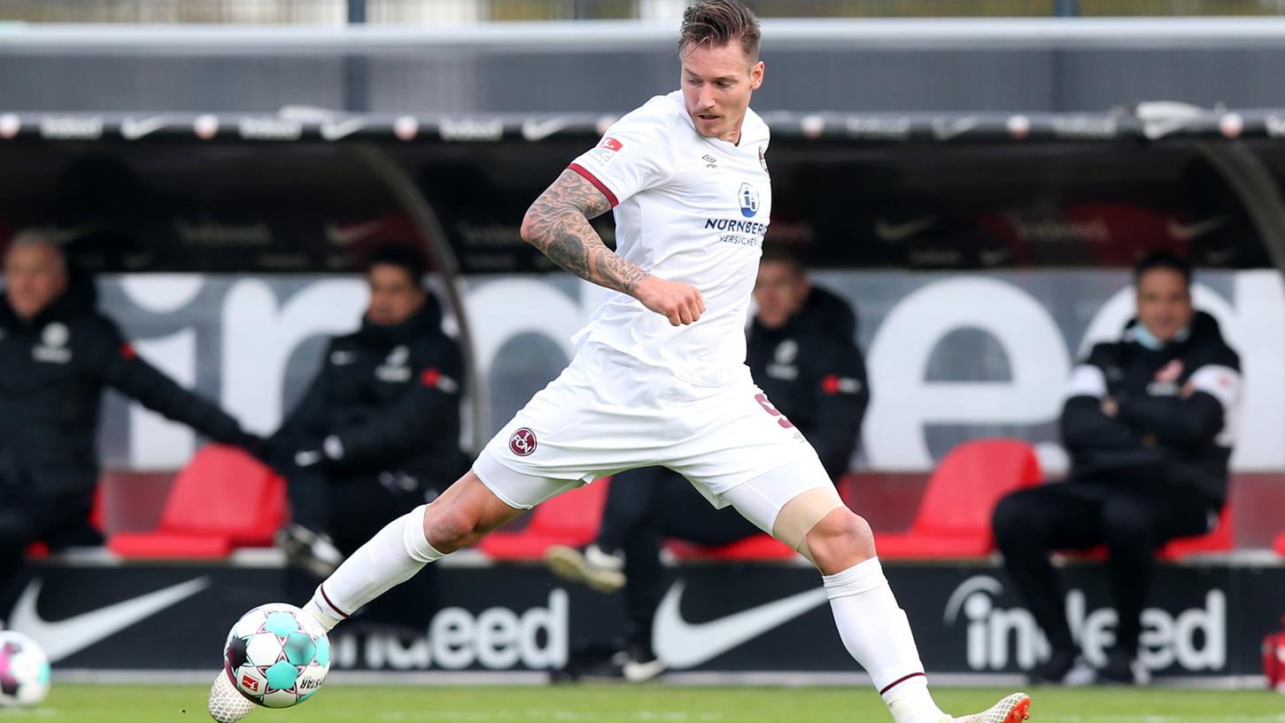 "Wir spielen ja immer gegen eine Mannschaft, die auch gewinnen will": Manuel Schäfflers Begründung für das Nürnberger Führungsproblem. "Wir spielen ja immer gegen eine Mannschaft, die auch gewinnen will": Manuel Schäfflers Begründung für das Nürnberger Führungsproblem.