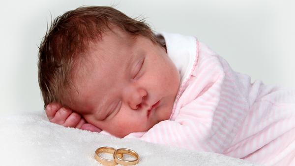 Das Ergebnis der Liebe ihrer Eltern ist: Magdalena. Die Kleine kam am 8. November im Theresien-Krankenhaus in Nürnberg zur Welt. Damals wog sie bei einer Größe von 56 Zentimetern 4350 Gramm.