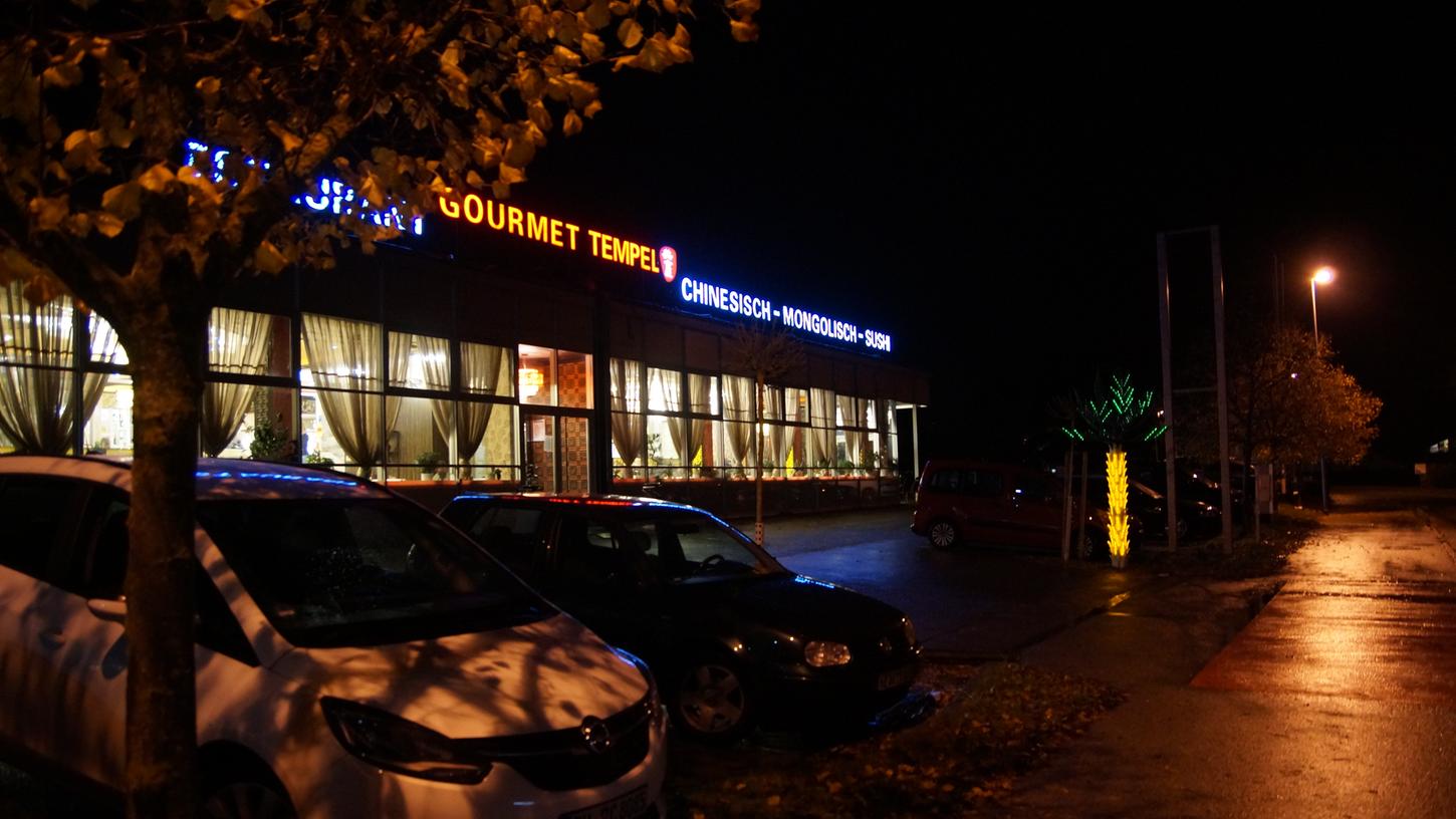 Am letzten Wochenende vor dem Lockdown sorgte ein rappelvolles Restaurant in Ansbach für einen Polizeieinsatz.