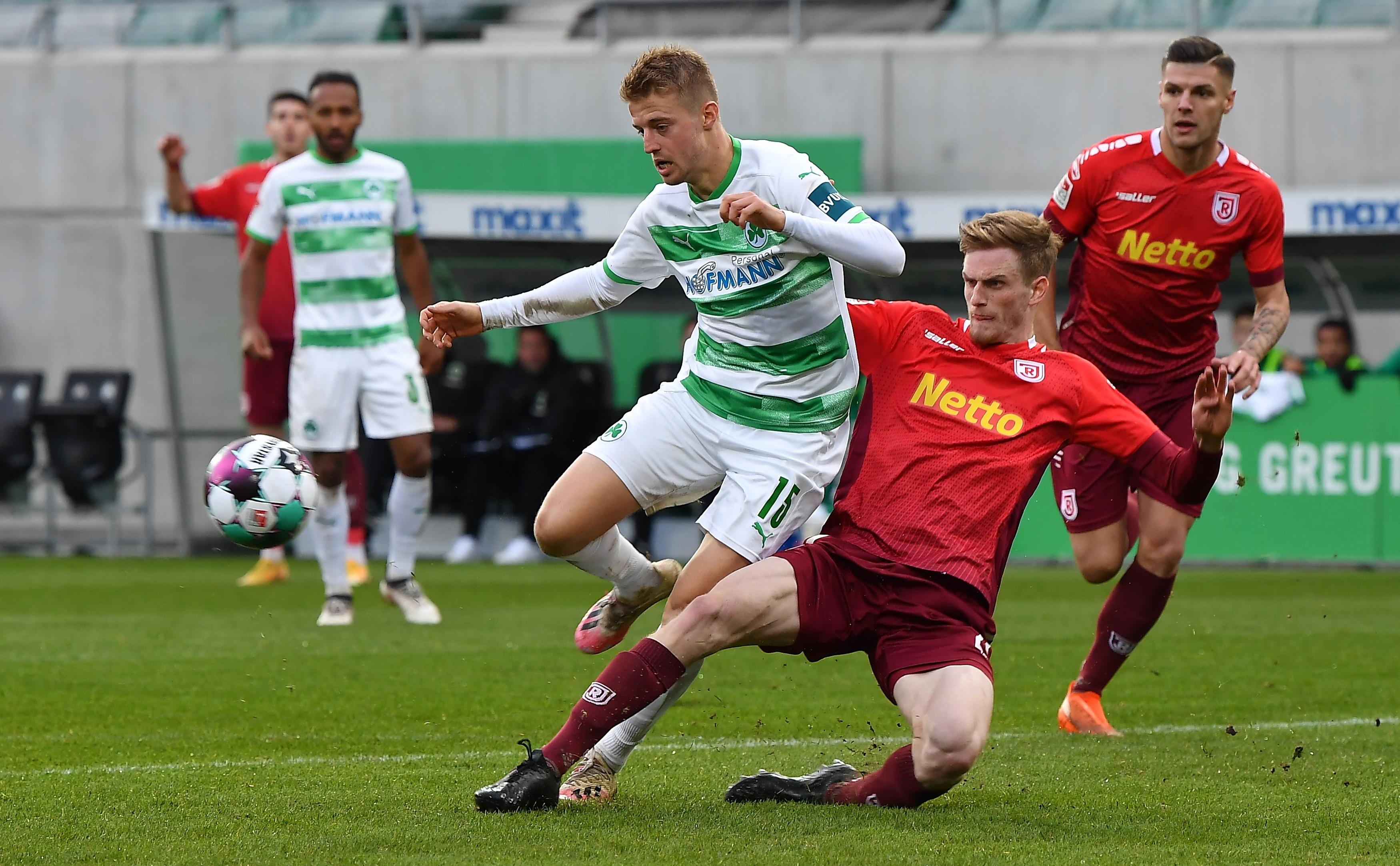 Sebastian Ernst: Störte früh den Gegner, gewann Bälle und verteilte sie. Wichtiger Faktor, um dem Spiel des Kleeblatts Struktur zu geben.