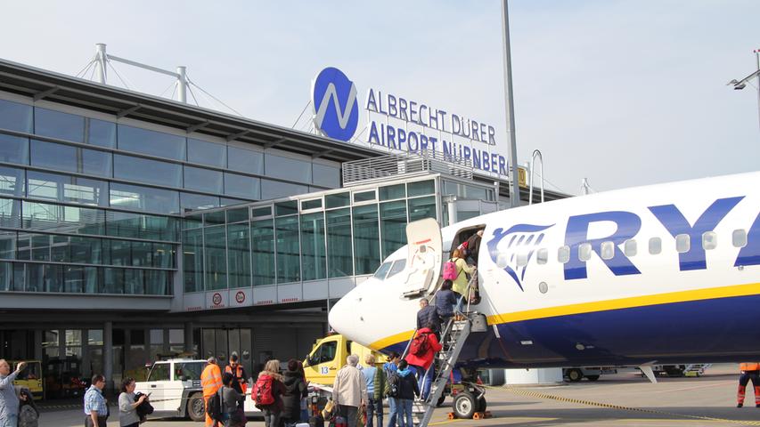 90 Prozent des Gehalts bezahlt auch der Flughafen Nürnberg seinen Angestellten - und liegt damit gleichauf mit den Städten Nürnberg, Fürth und Erlangen.