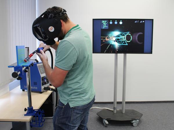 Es ging auf die virtuelle Rundreise durch das Siemens Healthineers Trainingscenter.