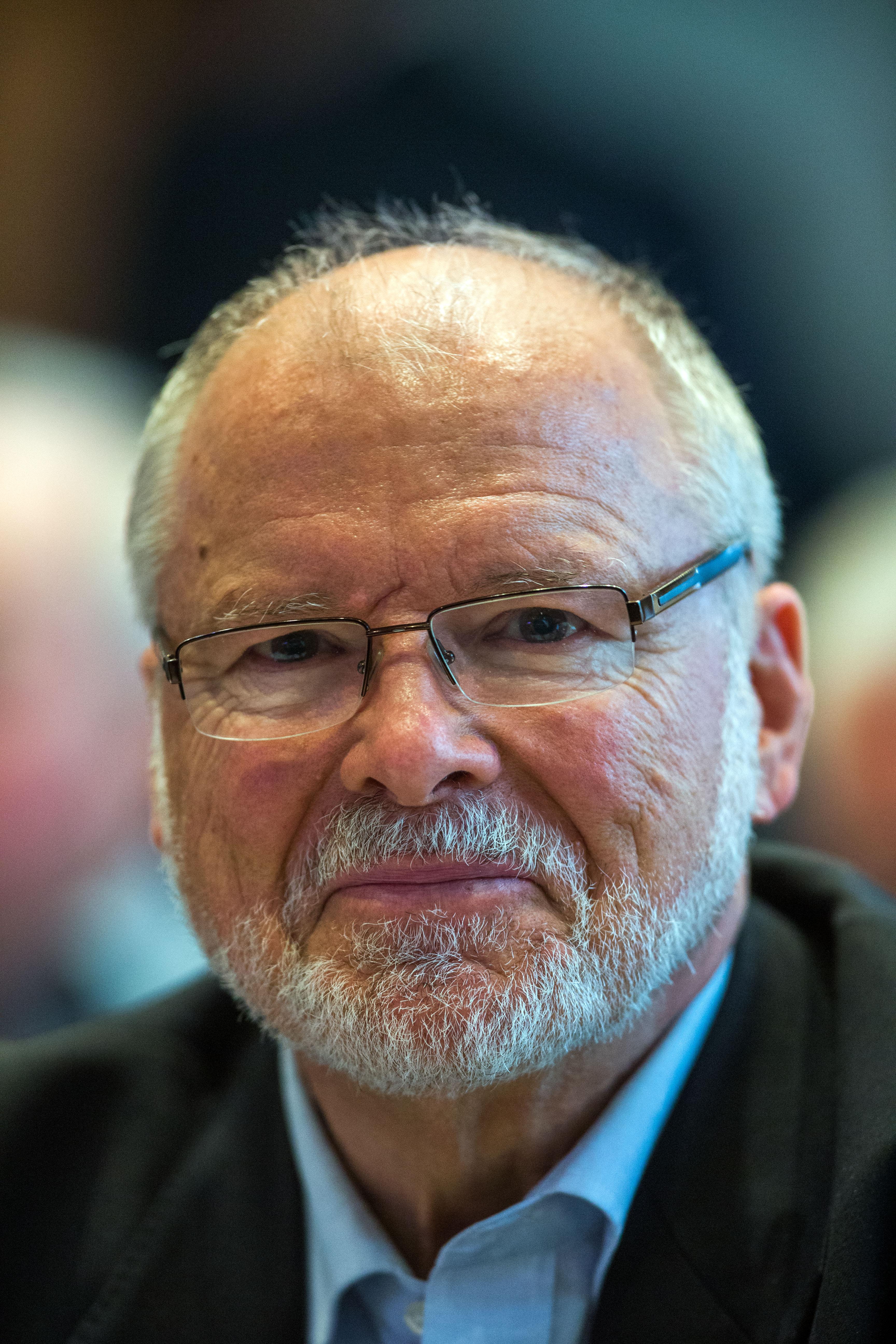 Harald Ringstorff war von 1998 bis 2008 Ministerpräsident von Mecklenburg-Vorpommern. Bundesweit für Aufsehen sorgte er, als er 1998 ein Bündnis mit der SED-Nachfolgepartei PDS einging.