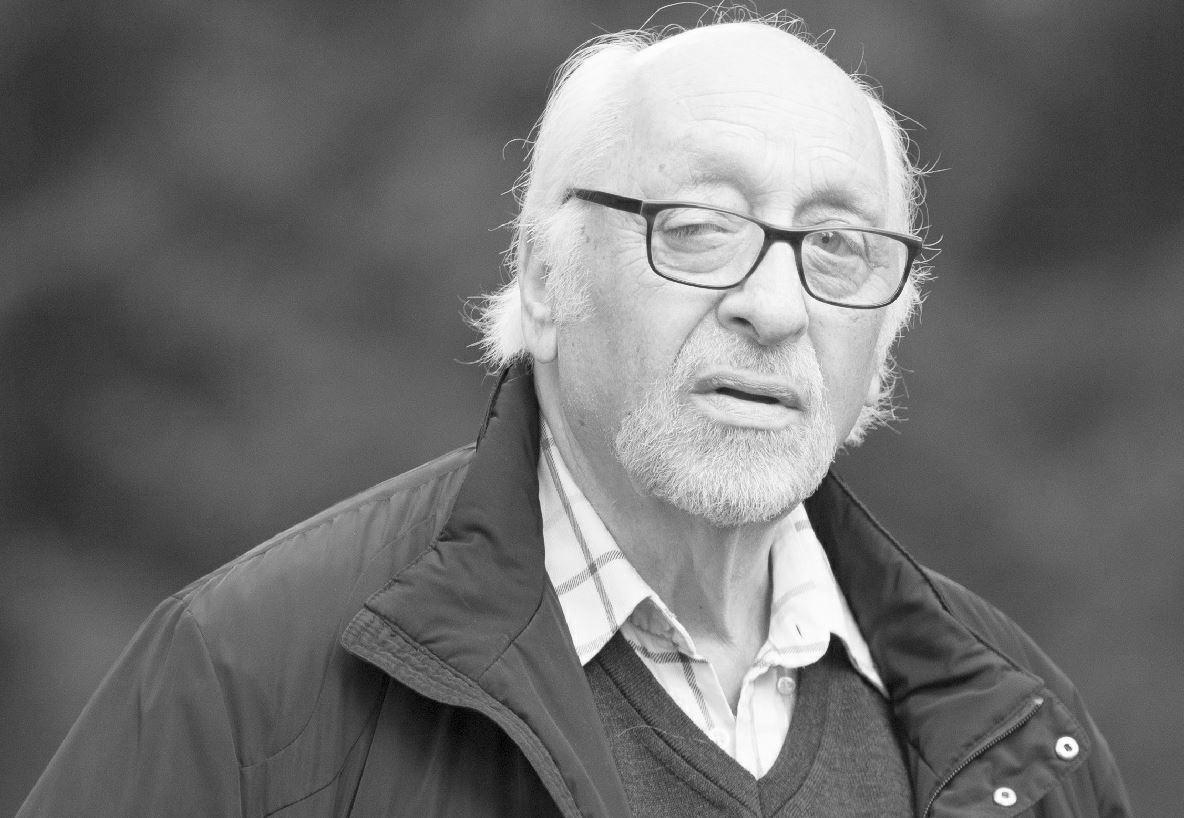 Der Komiker und Schauspieler Karl Dall starb am 23. November im Alter von 79 Jahren. Dall habe sich von einem Schlaganfall, den er vor zwölf Tagen erlitten hatte, nicht mehr erholt.