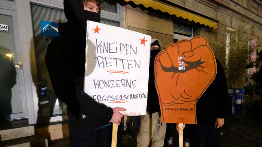 Nürnberg: Demonstranten gehen gegen Corona-Skeptiker auf die Straße