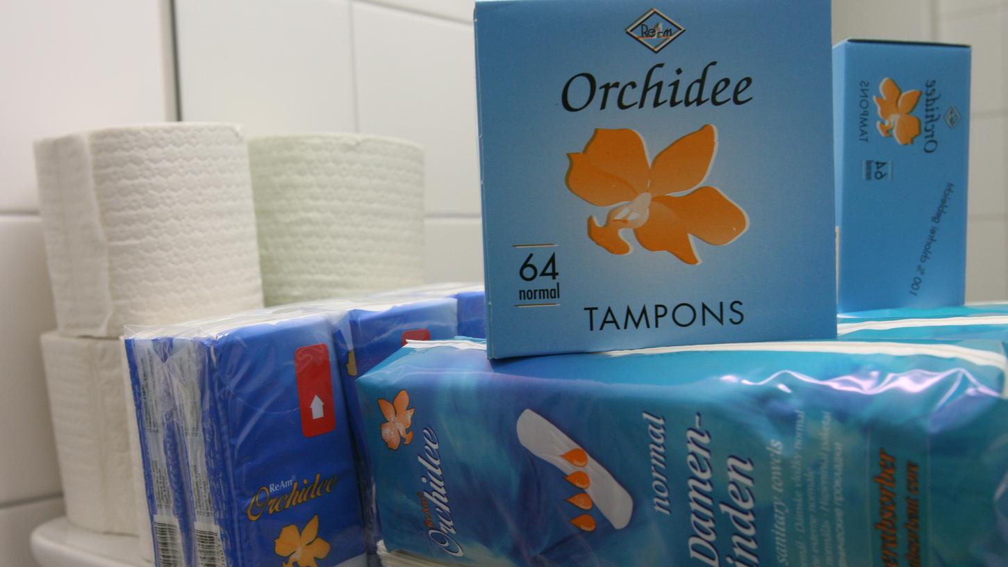 Werden auch an fränkischen Universitäten und Hochschulen Menstruationsartikel wie Binden und Tampons bald kostenlos angeboten? 