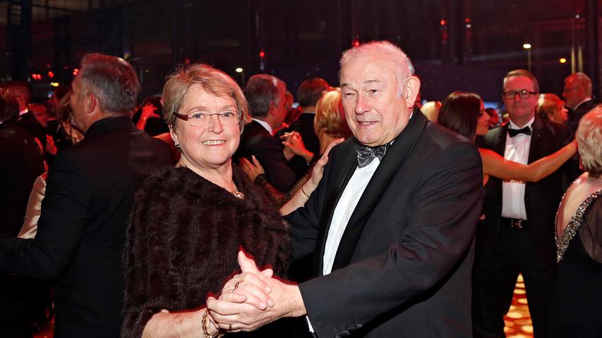 Ein Stammgast: Der ehemalige Ministerpräsident Günther Beckstein mit Ehefrau Marga.