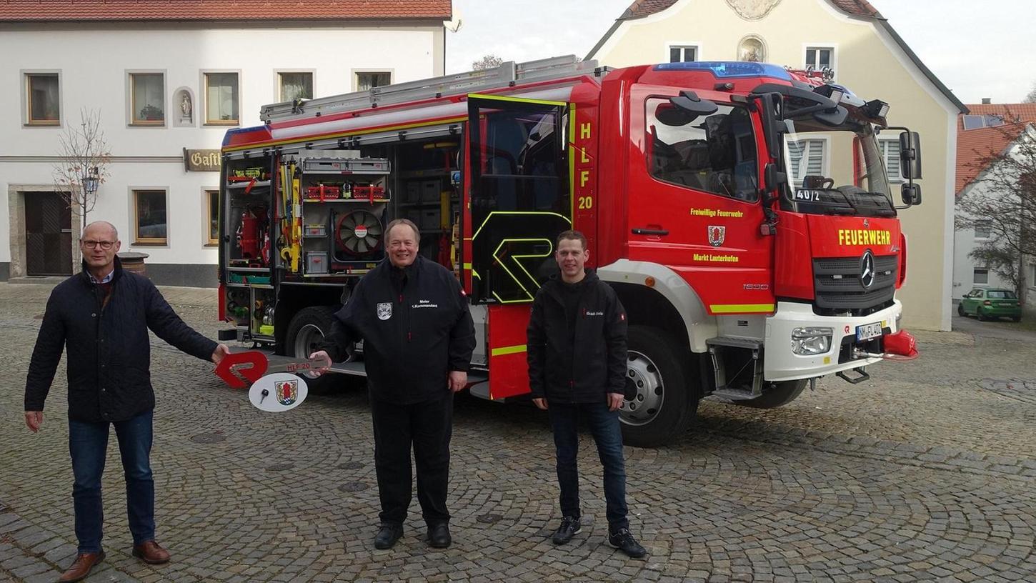 Es leuchtet, schneidet und hebt: Das neue HLF der Lauterhofener Feuerwehr