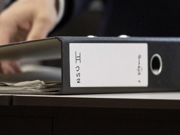 Das bayerische Innenministerium prüft derzeit, ob Akten aus den NSU-Untersuchungsausschüssen in Land und Bund geschreddert werden können. Das bayerische Innenministerium prüft derzeit, ob Akten aus den NSU-Untersuchungsausschüssen in Land und Bund geschreddert werden können.