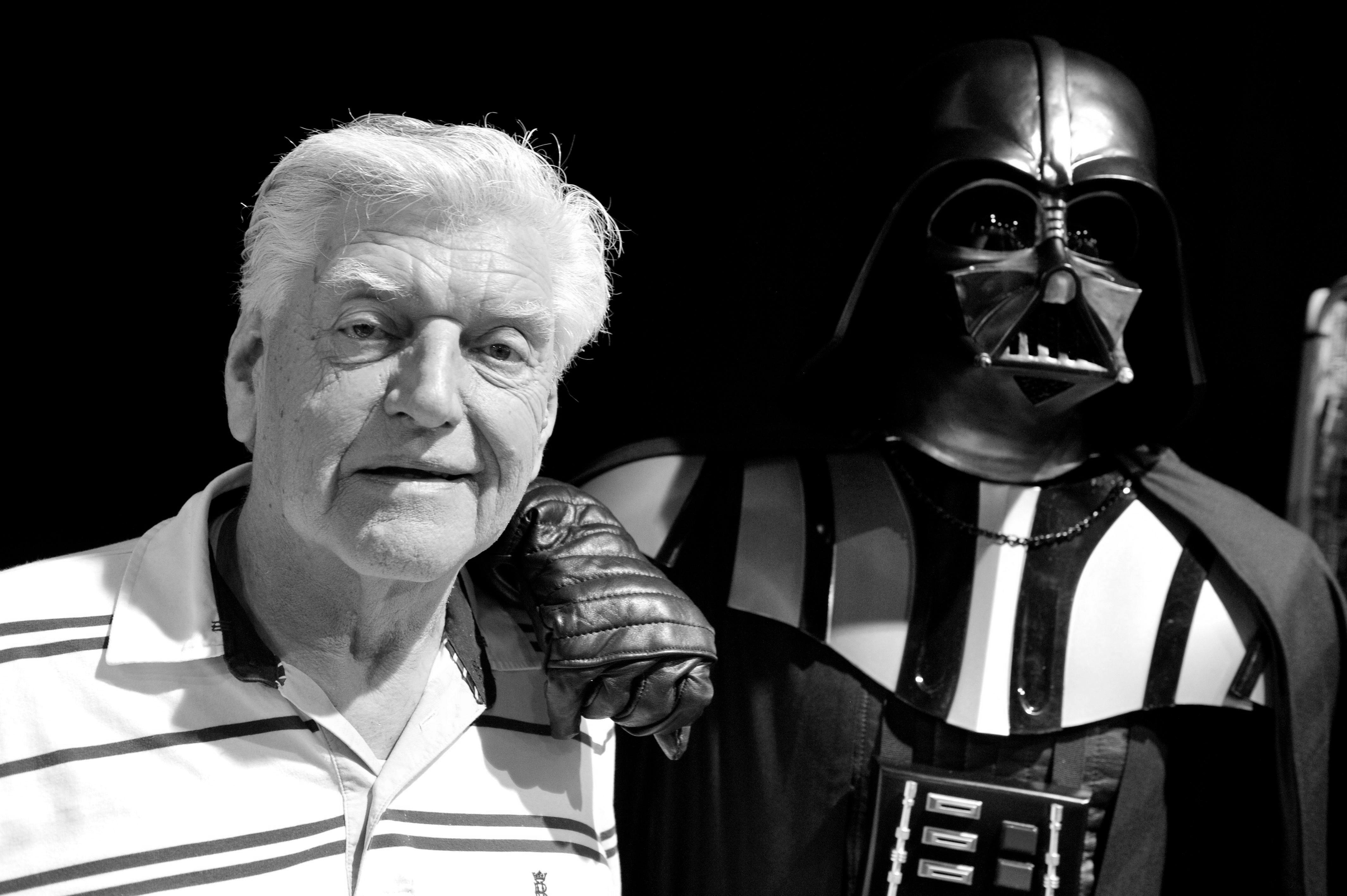 Der britische Schauspieler David Prowse, bekannt geworden als Darsteller der finsteren "Star Wars"-Figur Darth Vader, starb im Alter von 85 Jahren. 