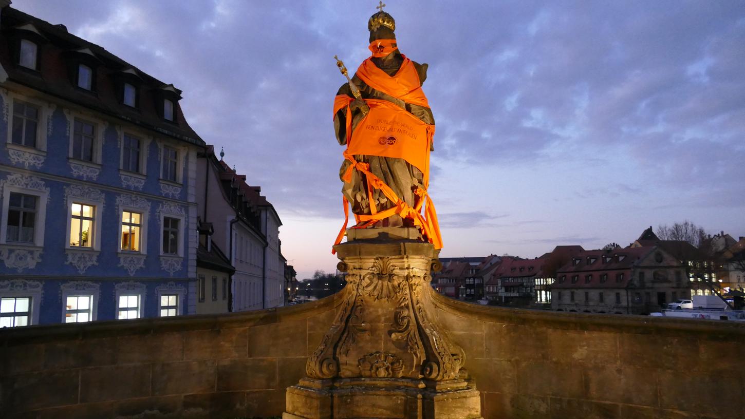 Gegen Gewalt an Frauen: Bamberger Kunigunde und Altenburg strahlen orange
