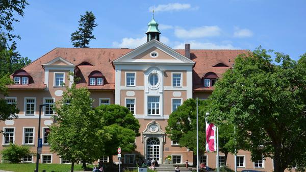 "Die Rummelsberger", wie sie in der Region genannt werden, sind Arbeitgeber für 4200 Menschen. 6200 sind es in ganz Deutschland. Das Bild zeigt das Brüderhaus der Diakonie, 20 Kilometer südöstlich von Nürnberg.