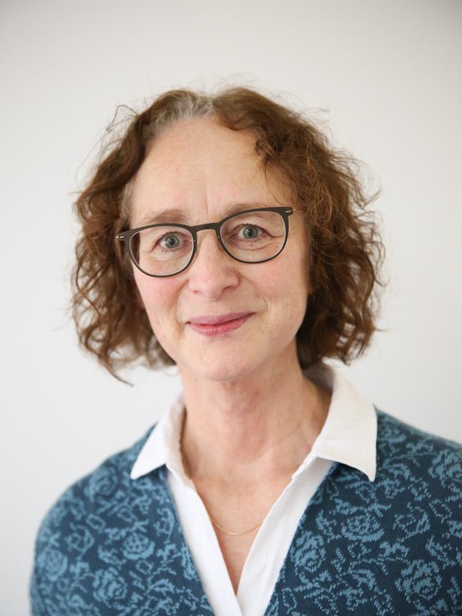 Elisabeth Rümenapf (58) ist Diplom-Psychologin und Leiterin der Erziehungs-, Paar- und Lebensberatung der Stadtmission Nürnberg.