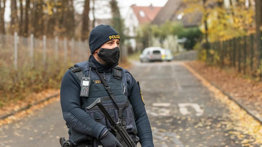 Polizisten fanden den mutmaßlichen Schützen ganz in der Nähe des Tatortes in der Bibertstraße.